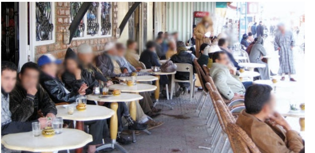 ستشمل فضاءات بالناظور.. وزارة الداخلية تغلق المقاهي والمطاعم التي لا تحرص على وضع روادها للكمامات