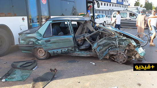تصادم 3 سيارات بأزغنغان يتسبب في نقل سائق سيارة الأجرة إلى المستشفى