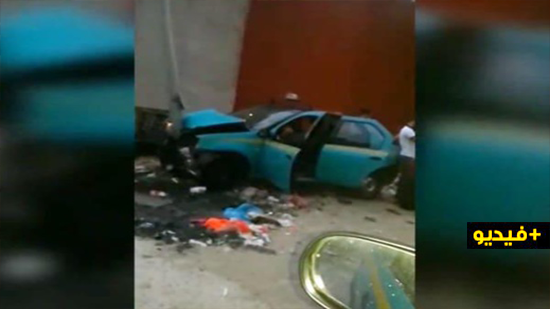 بالفيديو.. اعتداء شنيع على سائق "تاكسي" بهدف السّرقة ينتهي بحادثة سير