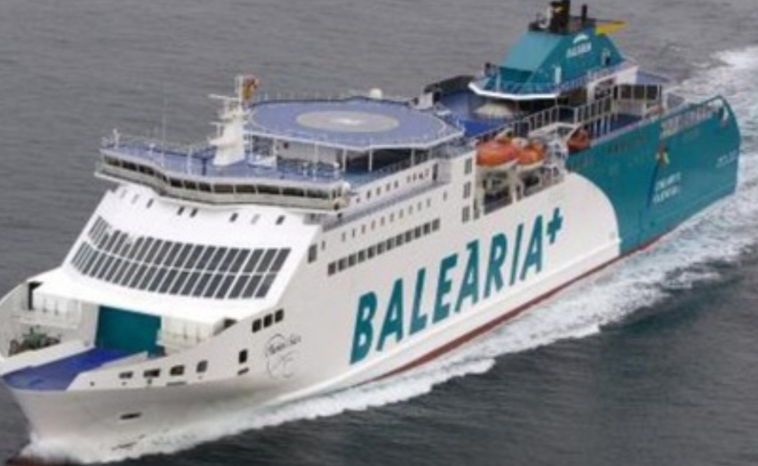 سكّان بمليلية المحتلة "يسافرون" إلى بيوتهم بحراً وجوا بسبب تواصُل إغلاق "الحدود"