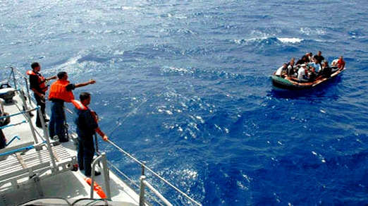  البحرية الملكية تعترض قارب للهجرة السرية على متنه 27 شابا مغربيا أبحروا من الحسمية