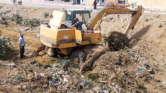 جماعة الناظور تشرع في تنقية الوديان لحماية المدينة من خطر الفيضانات