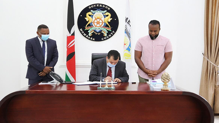 السفير مختار غامبو يتباحث مع رئيس ولاية مومباسا بكينية سبل الشراكة مع مارتشيكا بالناظور وتوقيع توأمة مع مدينة طنجة