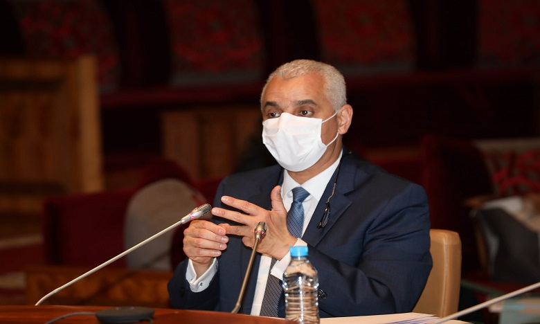  مقاضاة وزير الصحة بعد تصريحه بأن إعفاء مسؤولة في الوزارة تم "بطلب منها"