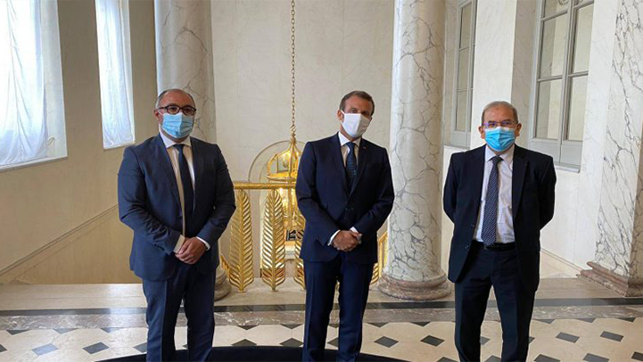 الرئيس ماكرون يستنجد بالمغربي موساوي لمكافحة التطرّف في فرنسا عقب هجوم أمس على "شارلي إيبدو"