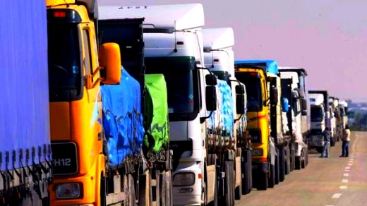 مهنيو قطاع النقل الطرقي للبضائع يعلنون الدخول في إضراب مفتوح وهذه مطالبهم