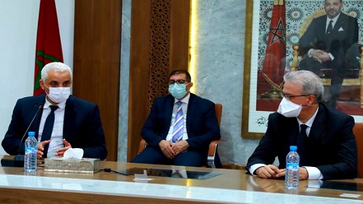 وزير الصحة يترأس اجتماعا رفيعا للتحضير لحملة وطنية للتلقيح ضد فيروس كورونا