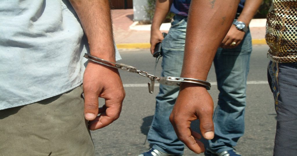 راس الماء.. الدرك الملكي يوقف شابين تورطا في النصب على راغبين في الهجرة نحو إسبانيا