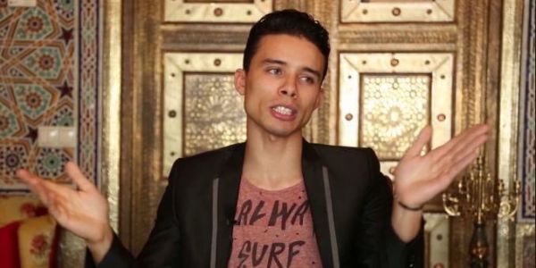 سفيان البحري وابنة الوزير السابق الداودي في ضيافة الشرطة بعد شجار نشب بينهما وهما في حالة سكر سفيان البحري وابنة الوزير السابق الداودي في ضيافة الشرطة بعد شجار نشب بينهما وهما في حالة سكر