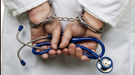 الضابطة القضائية بالناظور تحقق مع طبيبين بسبب شواهد "مزورة" خاصة بكورونا