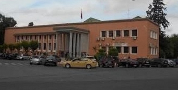 الشرطة تداهم "فيلا" وتوقف أفراد عصابة مختصة بتبييض الأموال وتحجز مئات الملايين