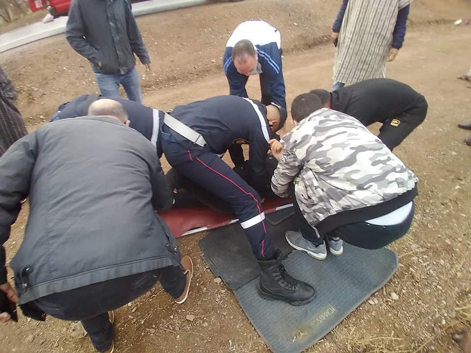 حادثة سير خطيرة ترسل الناشط الأمازيغي رشيد زناي إلى المستشفى 