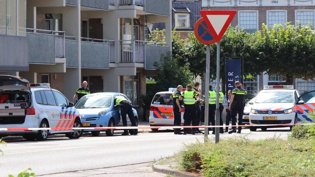 هولندا.. إصابة شخصين في حادث طعن بأحد المتاجر وسط مدينة لاهاي