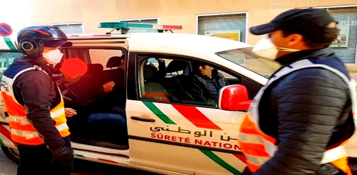 اعتقال مقاول وخليلته ينتحلان صفة مستشار ملكي وزوجة مسؤول نافذ للنصب والاحتيال 