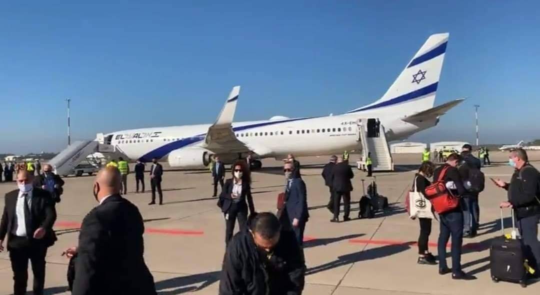 الطائرة الاسرائيلية تحط بمطار الرباط