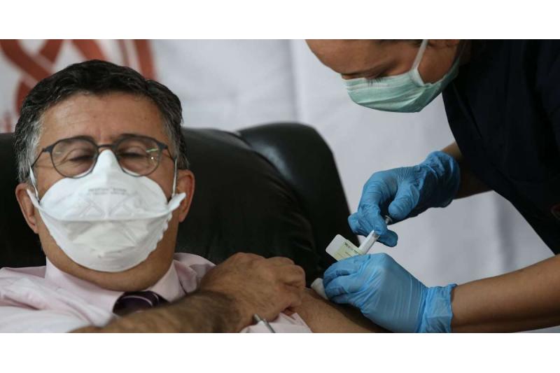 إيطاليا تفتتح حملة اللقاح بـ"اليوم الرمزي" للتطعيمات ضد كورونا إيطاليا تفتتح حملة اللقاح بـ"اليوم الرمزي" للتطعيمات ضد كورونا