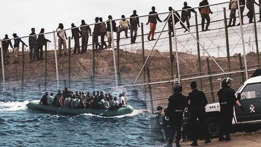 اسبانيا تمنح المغرب كاميرات متطورة وأجهزة رؤية ليلية وسيارات وشاحنات لمنع تسلل الحراكة اسبانيا تمنح المغرب كاميرات متطورة وأجهزة رؤية ليلية وسيارات وشاحنات لمنع تسلل الحراكة