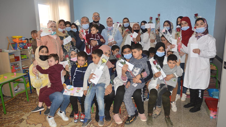 جمعية "أيمن" للتوحد بالناظور تحتفي بأطرها النسوية وأمهات الأطفال في عيدها العالمي