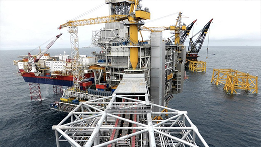 هكذا سيتحول ميناء الناظور غرب المتوسط إلى منصة للصناعات البترولية