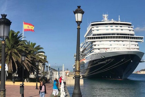 رحلة بحرية استثنائية لإجلاء حوالي 3000 من المواطنين الإسبان العالقين في المغرب