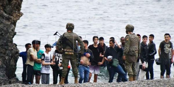 شاهدوا.. تفاصيل "أزمة الهجرة السرية" إلى مليلية وسبتة بالأرقام شاهدوا.. تفاصيل "أزمة الهجرة السرية" إلى مليلية وسبتة بالأرقام