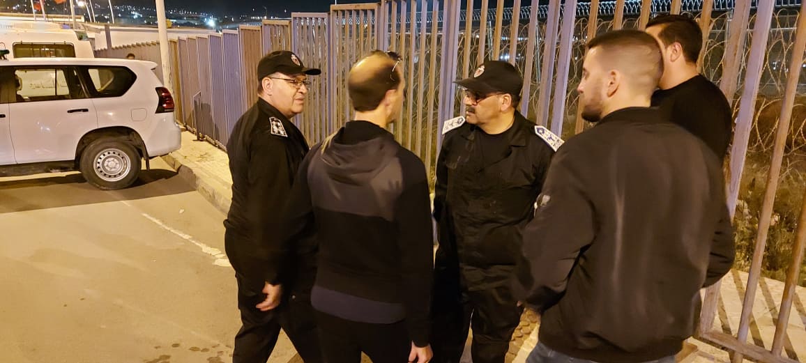 السلطات الناظورية تعيد الهدوء إلى المعابر الحدودية وسلطات مليلية المحتلة تعترف السلطات الناظورية تعيد الهدوء إلى المعابر الحدودية وسلطات مليلية المحتلة تعترف