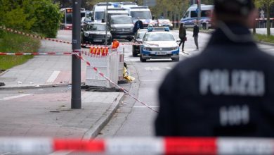 الشرطة الألمانية تقتل مهاجرا كان يهدد المارة بالسلاح الأبيض