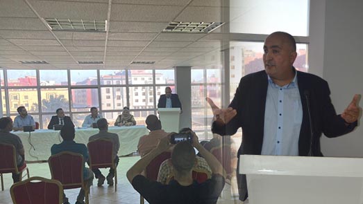 حزب الخضر بالناظور يعقد لقاء تواصليا بحضور "أحيضار" رئيس البرلمان الفلاماني ببروكسيل حزب الخضر بالناظور يعقد لقاء تواصليا بحضور "أحيضار" رئيس البرلمان الفلاماني ببروكسيل