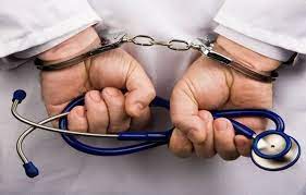 إعتقال ممرض في قضية الاتجاره في شواهد مزورة لاختبارات كورونا