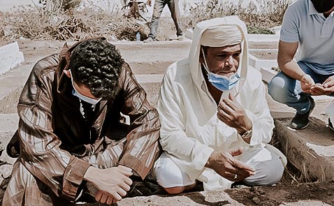 شاهدوا.. جنازة مهيبة لوالدة رجل الأعمال والجمعوي الناظوري أحمد محاش