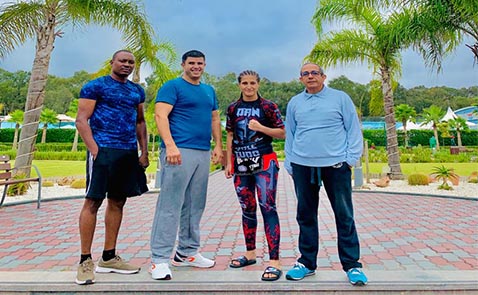 ‎البطلة الناظورية رميساء بوعرورو تلتحق بمعسكر المنتخب الوطني للكيك والطاي بوكسينغ تأهبا للمشاركة في البطولة الإفريقية