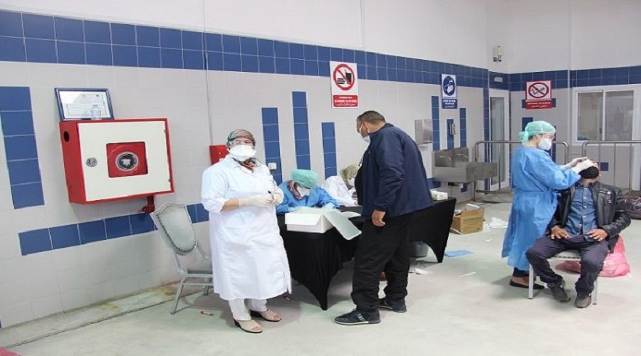 المغرب يقفز إلى المرتبة الثالثة إفريقيا بفضل تقدمه في عملية التلقيح ضد "كورونا" المغرب يقفز إلى المرتبة الثالثة إفريقيا بفضل تقدمه في عملية التلقيح ضد "كورونا"