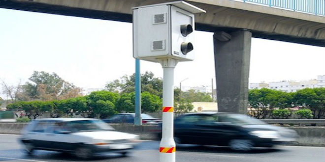 يهم السائقين.. تثبيت المئات من الردارات المتطورة في عدد من طرقات المملكة