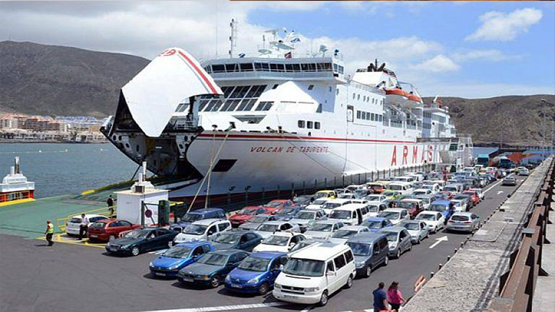 مليلية تقترح إنشاء خطّيْن بحريَيْن يربطانِها بميناء بني أنصار بالناظور