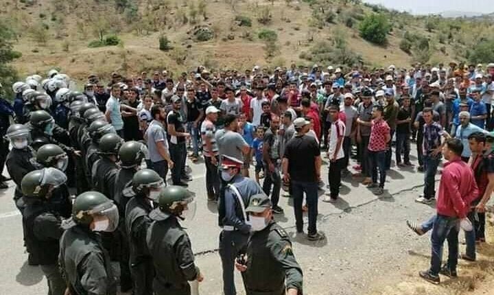 شرطة الناظور تعتقل ناشطا في لجنة حراك الريف بتماسينت