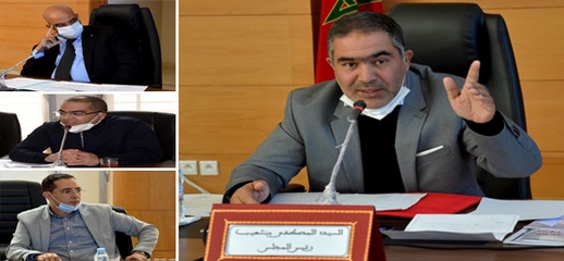 مجلس إقليم الدريوش يصادق على بناء مقر المجلس ومستودع الآليات ويؤجل دراسة مشروع الميزانية مجلس إقليم الدريوش يصادق على بناء مقر المجلس ومستودع الآليات ويؤجل دراسة مشروع الميزانية