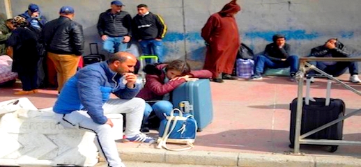 الحكومة تتخذ قرارا يهم إجلاء المغاربة العالقين بالخارج