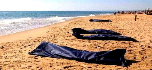 بعد الجثة الأولى.. انتشال جثامين أخرى من شاطئ بني شيكر بعد الجثة الأولى.. انتشال جثامين أخرى من شاطئ بني شيكر