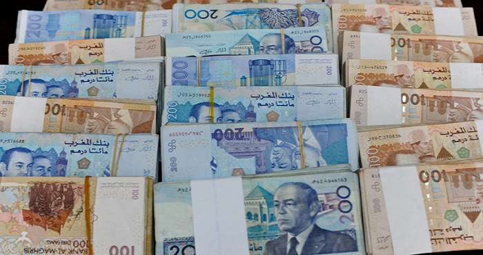 تجار مغاربة يهربون 600 مليار درهم نحو الخارج
