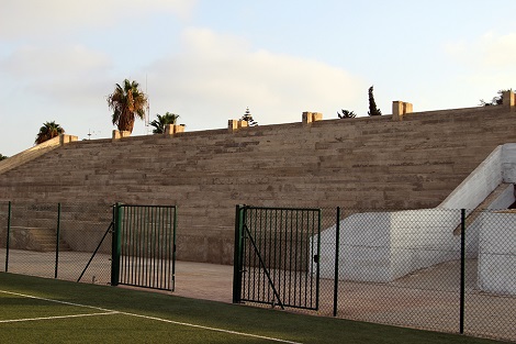 تأخر أشغال تهيئة الملعب البلدي بالناظور يسائل وزير الرياضة