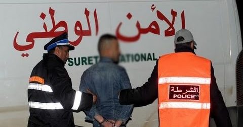 هاجم وكالة مالية بالسلاح.. اعتقال شخص استولى على مبلغ مالي بطريقة خطيرة