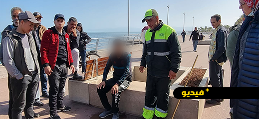 شاب يريد الانتحار يرمي نفسه في بحر الناظور.. وعامل نظافة يتدخل لإنقاذه