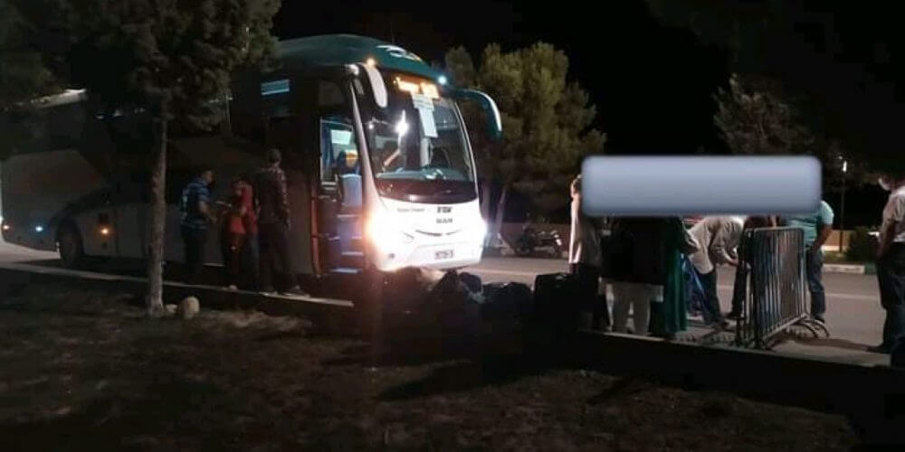 عصابة مدججة بالأسلحة تعترض حافلة لنقل المسافرين بين الدريوش وميضار