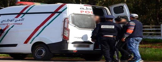 الشرطة القضائية بزايو توقف منظمين للهجرة السرية بقرية أركمان