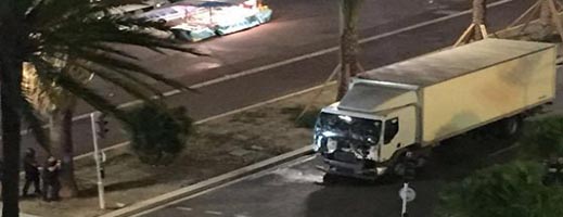 ميناء بني انصار يعيش ليلة مهولة بعد دهس "حراك" بشاحنة وإرساله إلى مستودع الأموات