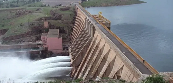 الحكومة: لتفادي العطش سنقوم بتحلية ماء البحر في الناظور