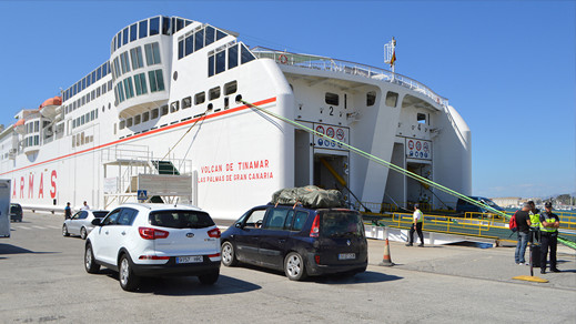 أبرشان يطالب بفتح خط بحري بين مليلية وبني انصار