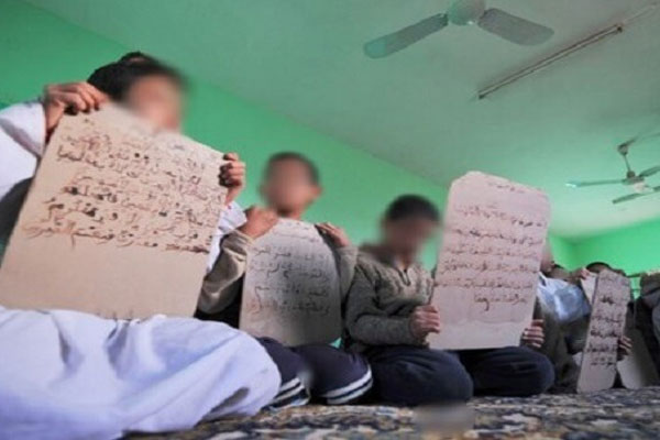 اعتقال الإمام الذي عاقب قاصرين بالفلقة في مدرسة للتعليم العتيق