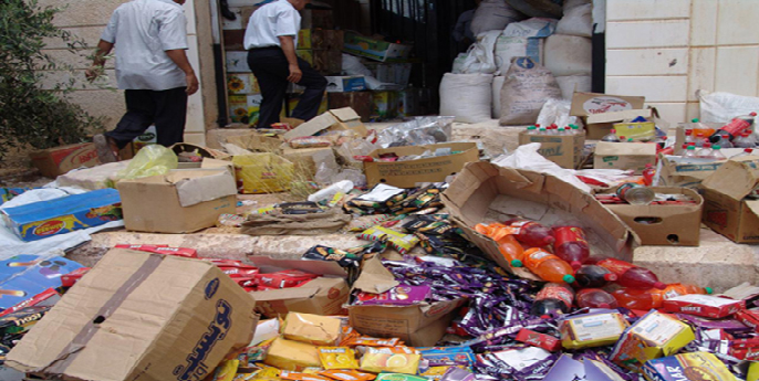 ضبط مواد استهلاكية فاسدة في محلات تجارية بالريف ضبط مواد استهلاكية فاسدة في محلات تجارية بالريف