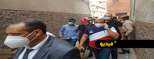 شاهدوا.. إعادة تمثيل جريمة قتل أربعيني لأخيه بسبب الإرث